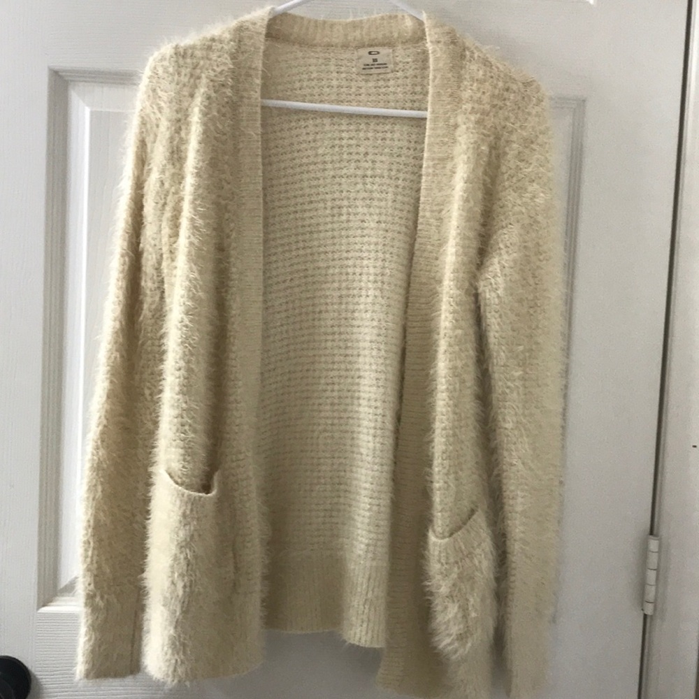 Fuzzy fall cardigan/sweater. Off-white. XS.
